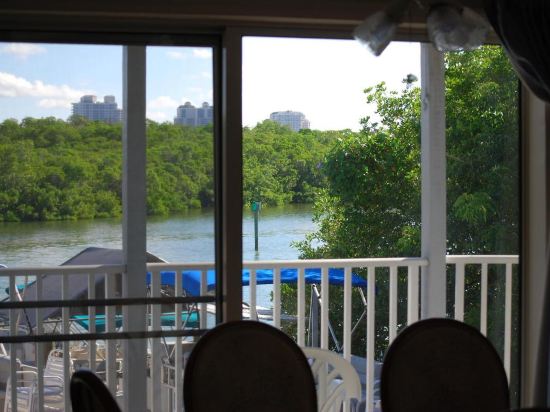 Bonita Beach Resort Motel - photo 8