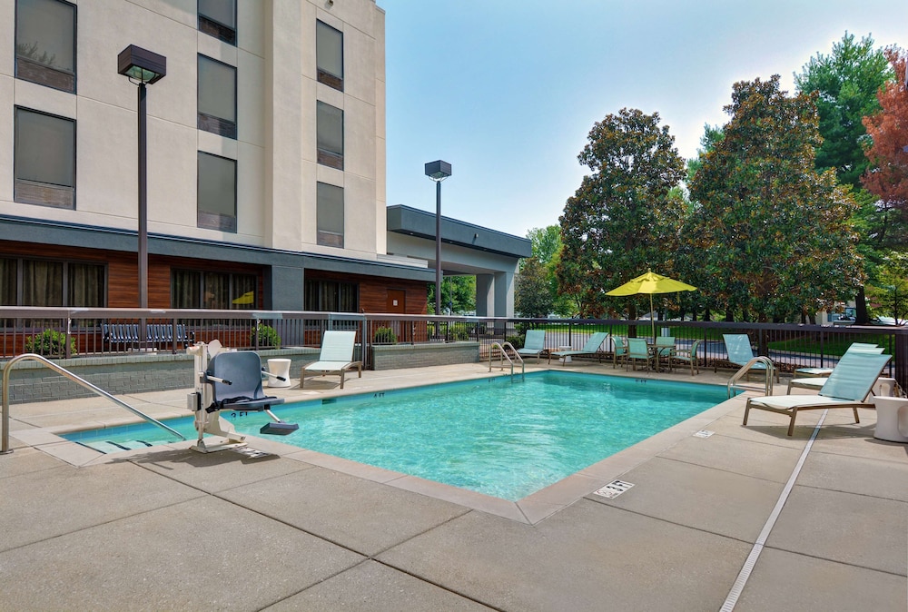 Hampton Inn Gallatin - photo 34