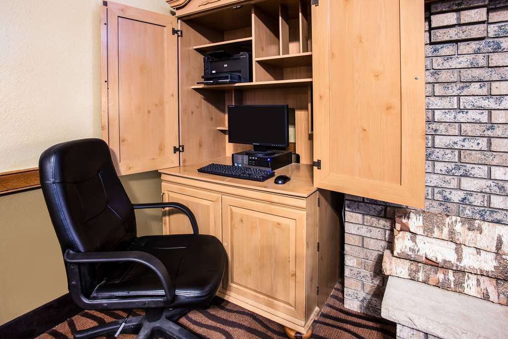AmericInn by Wyndham Menomonie - photo 25