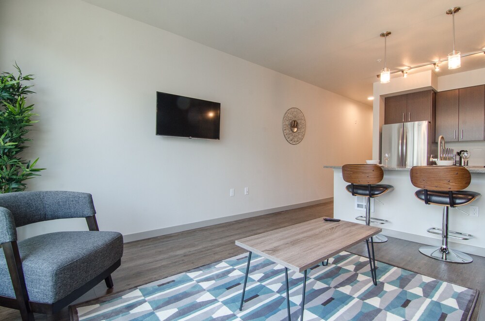 Capitol Hill Suites by Luxe Hubs - photo 30
