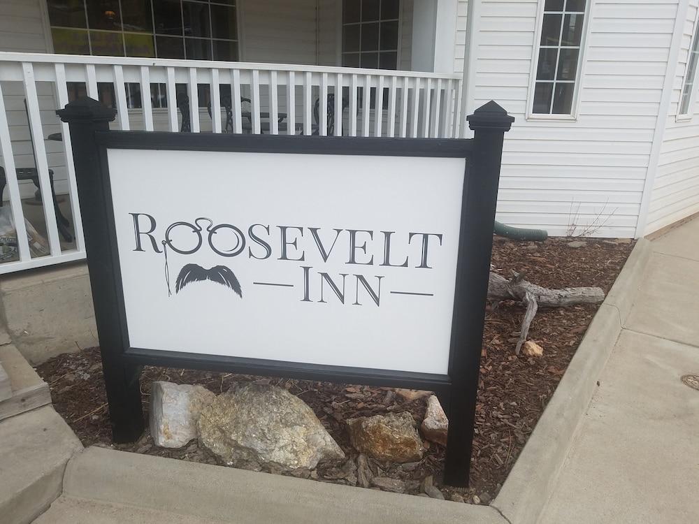 Roosevelt Inn Mount Rushmore - photo 69