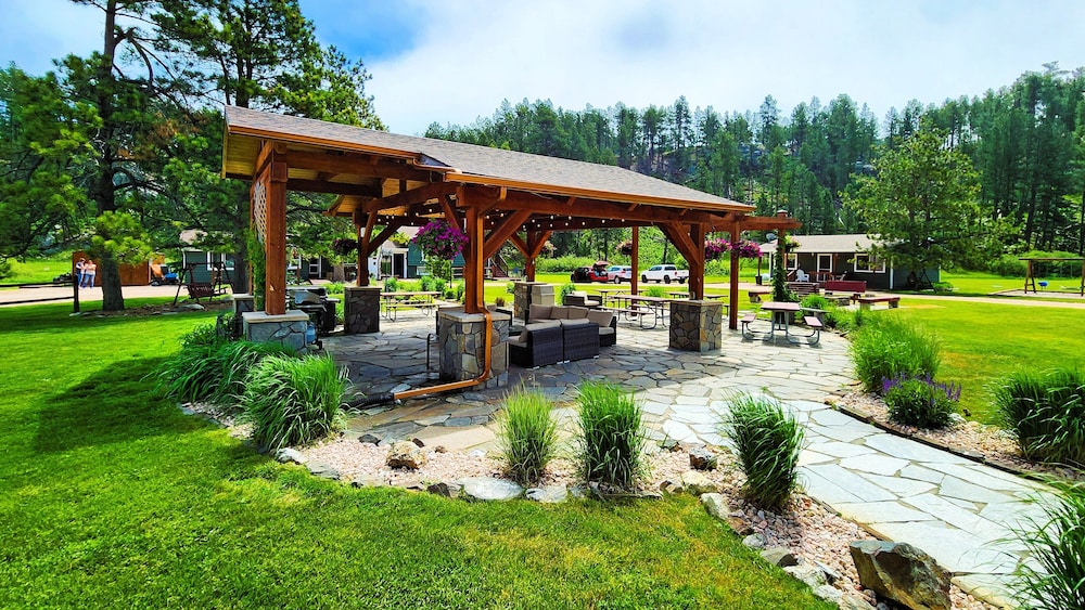 Black Elk Resort Cottages and RV Park - photo 39