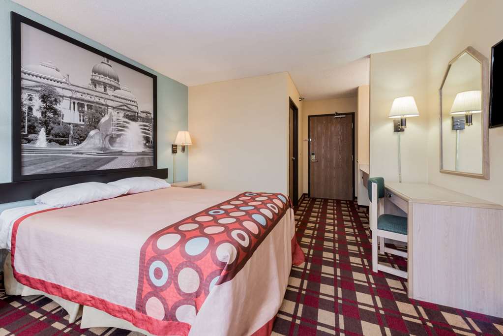 Super 8 by Wyndham Martinsville - photo 7