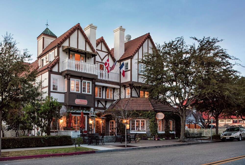 Mirabelle Inn Restaurant - carbon neutral hotel in Solvang