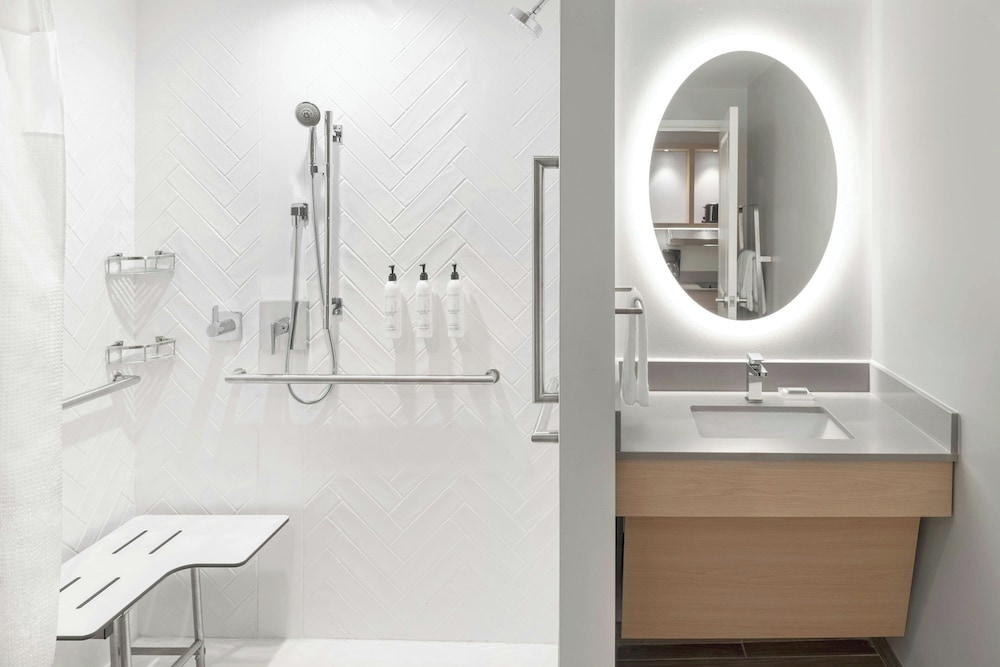TownePlace Suites by Marriott Detroit Taylor - photo 24