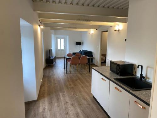 Al Fronte Mare Suites Apartments — 4-Star Luxury Hotel in Muggia, Italy