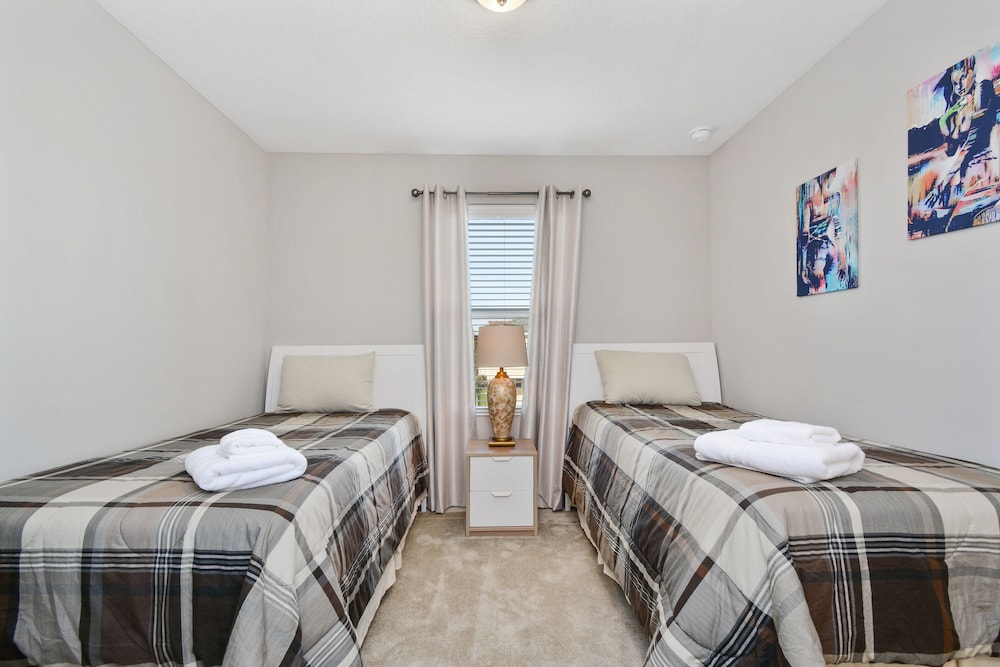 Four Bedrooms TownHome Close to Disney 5162A - photo 6