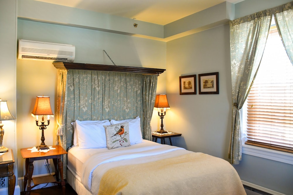 The Sayre Mansion Inn - photo 17