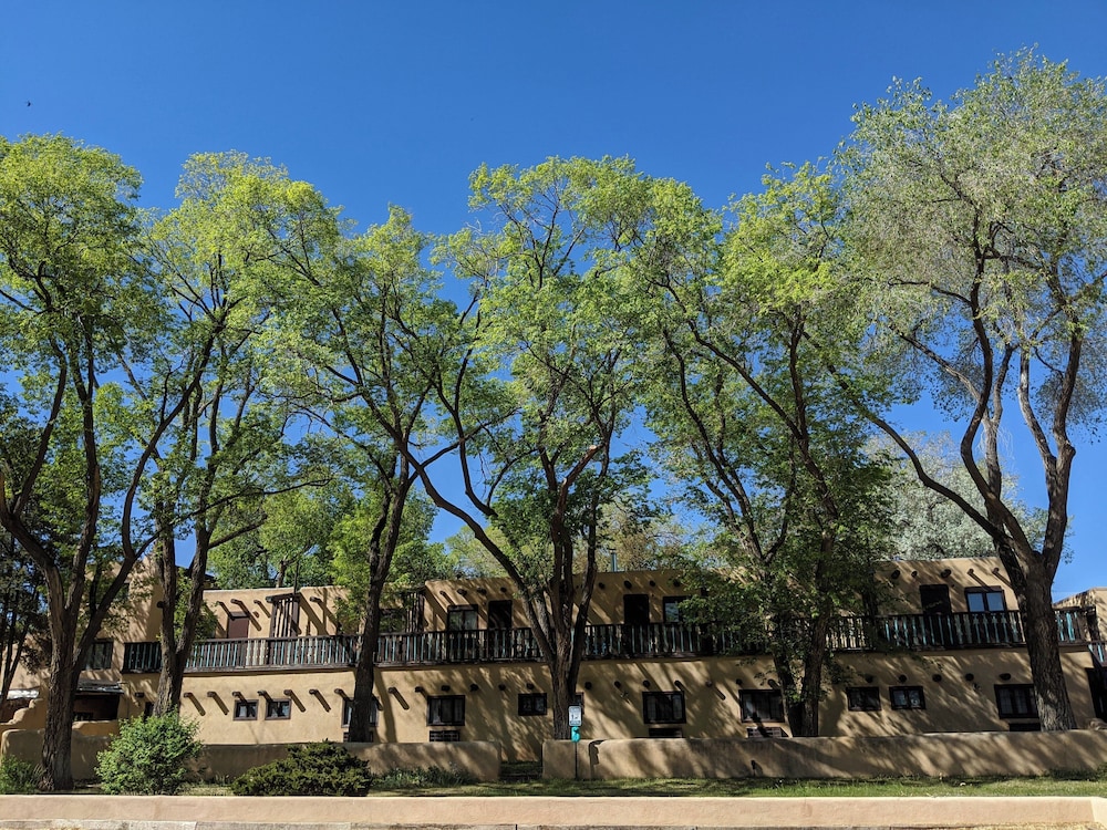 Sagebrush Inn & Suites - photo 159
