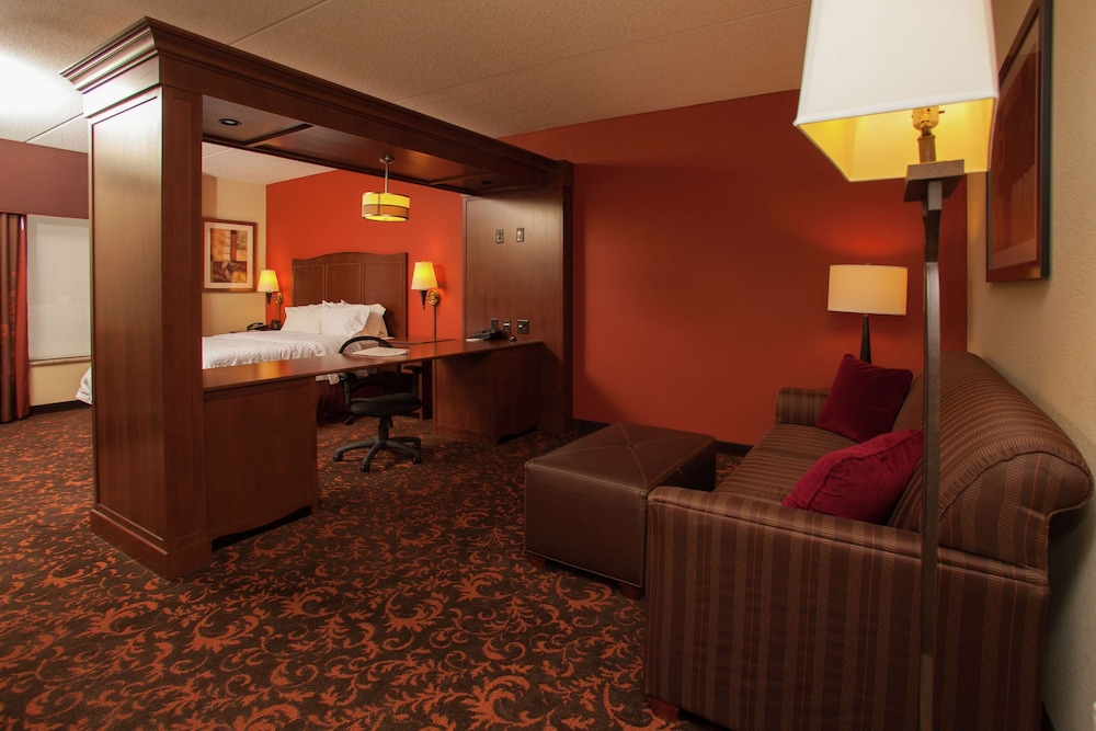 Hampton Inn Elmira Horseheads - photo 22