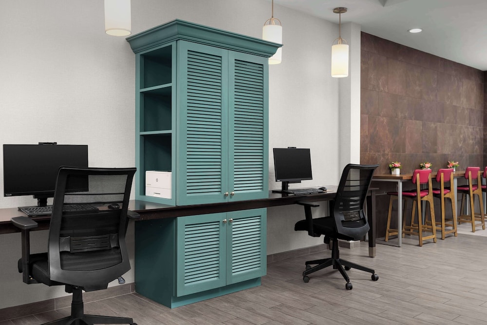 Home2 Suites by Hilton Knoxville West - photo 35