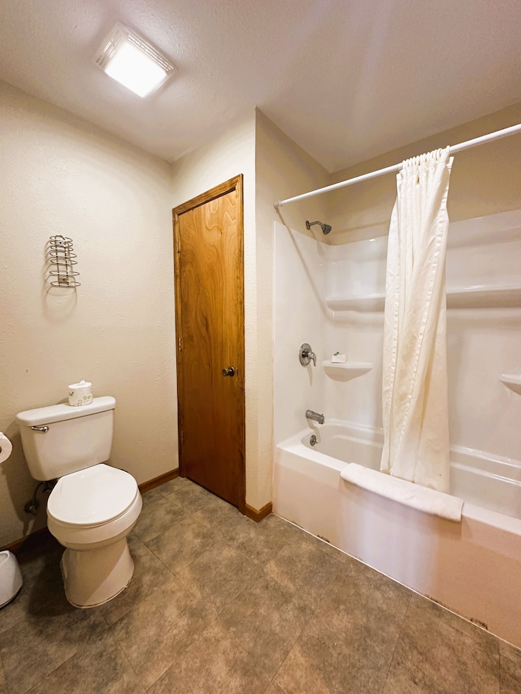Alhonna Resort LLC - photo 215