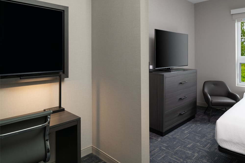Fairfield Inn & Suites By Marriott Annapolis - photo 8