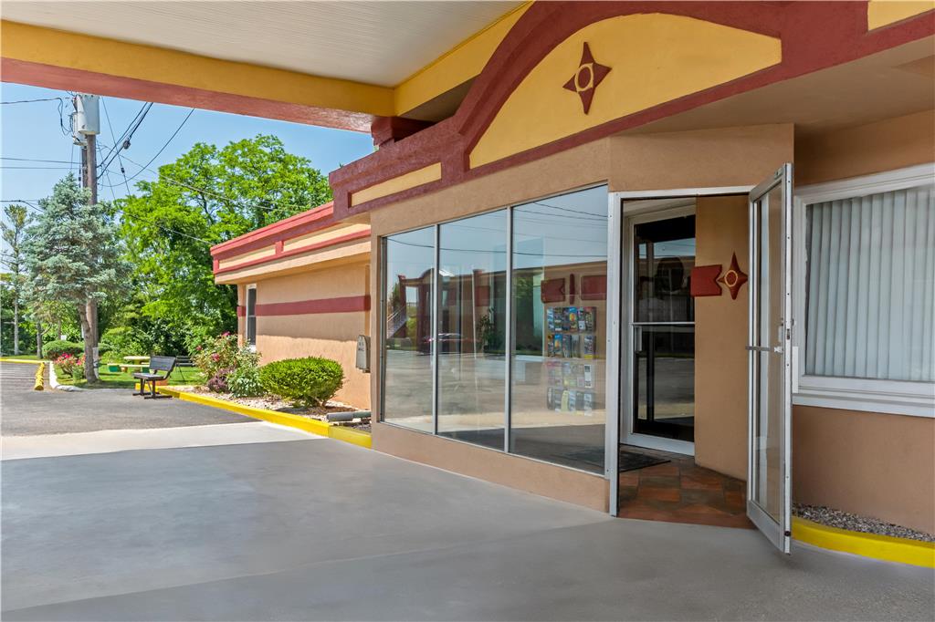 Americas Best Value Inn & Suites Williamstown - photo 7