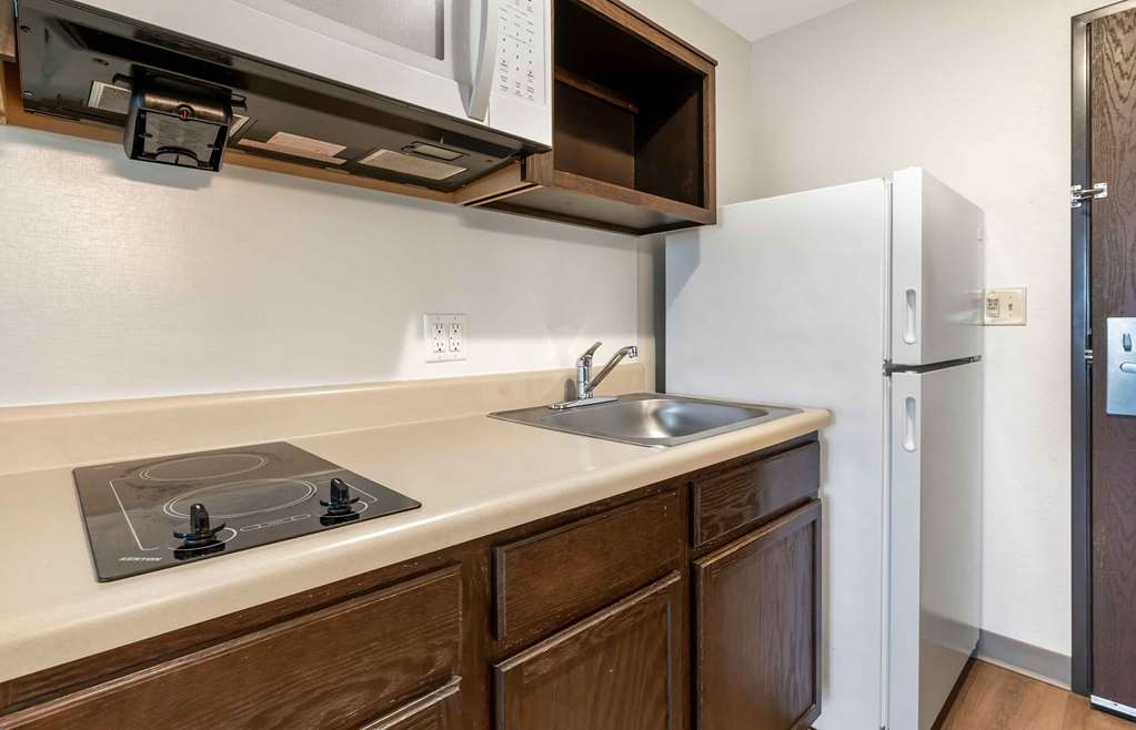 Extended Stay America Select Suites Louisville Airport - photo 24