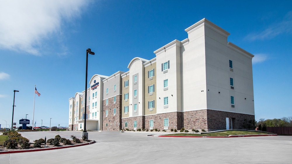 Candlewood Suites Waco by IHG - photo 50