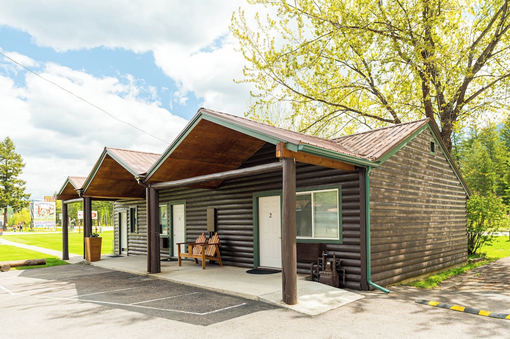 Beargrass Lodging and RV Resort - photo 125