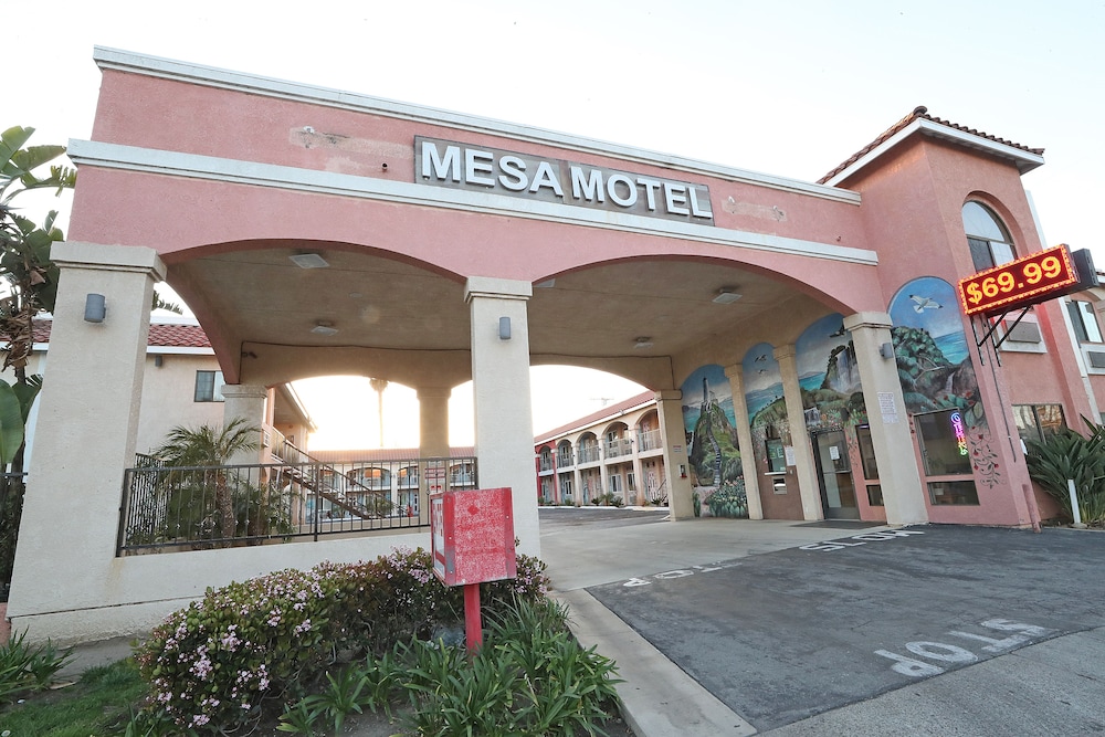 Mesa Motel — Costa Mesa