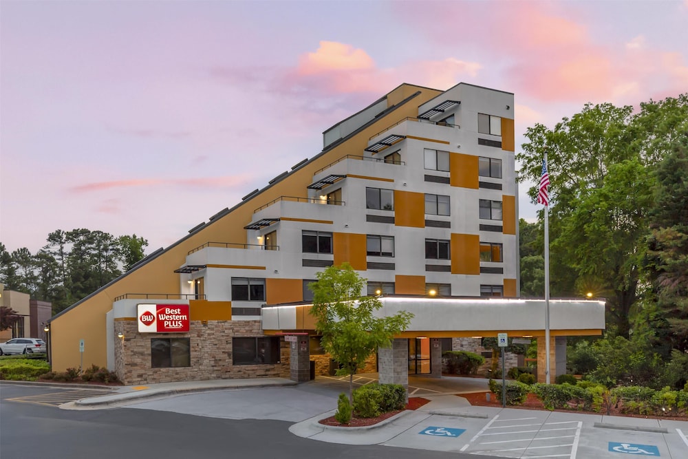 Best Western Plus Raleigh Crabtree Valley Hotel — hotel in Raleigh