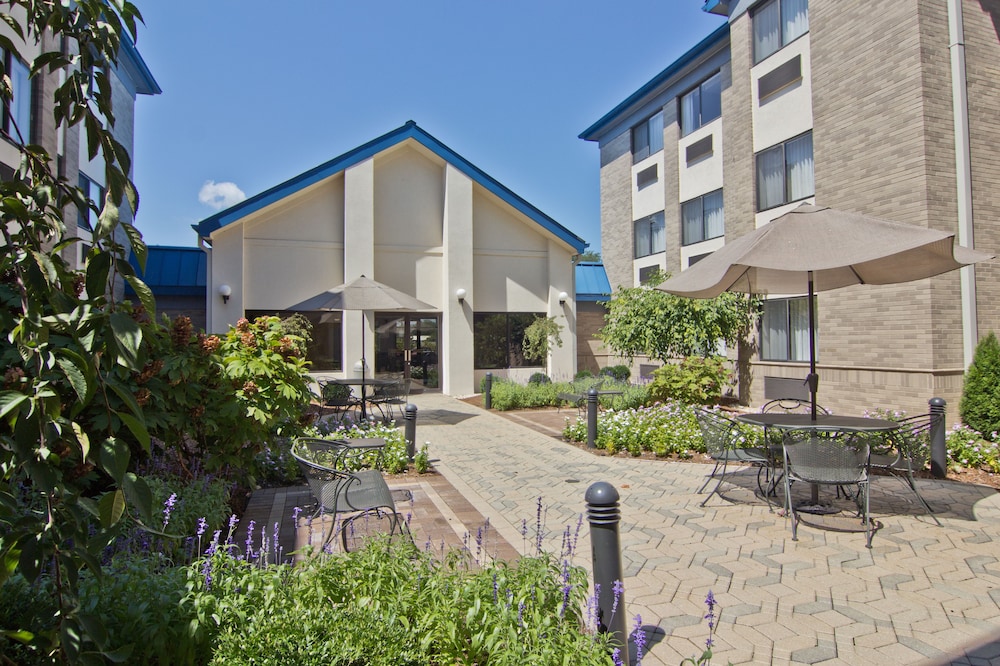 Hampton Inn & Suites Chillicothe - photo 36
