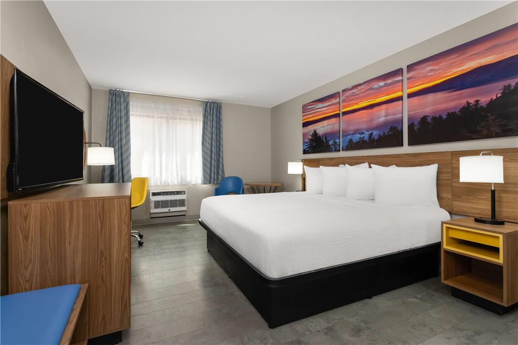 Days Inn by Wyndham Rawlins - photo 8