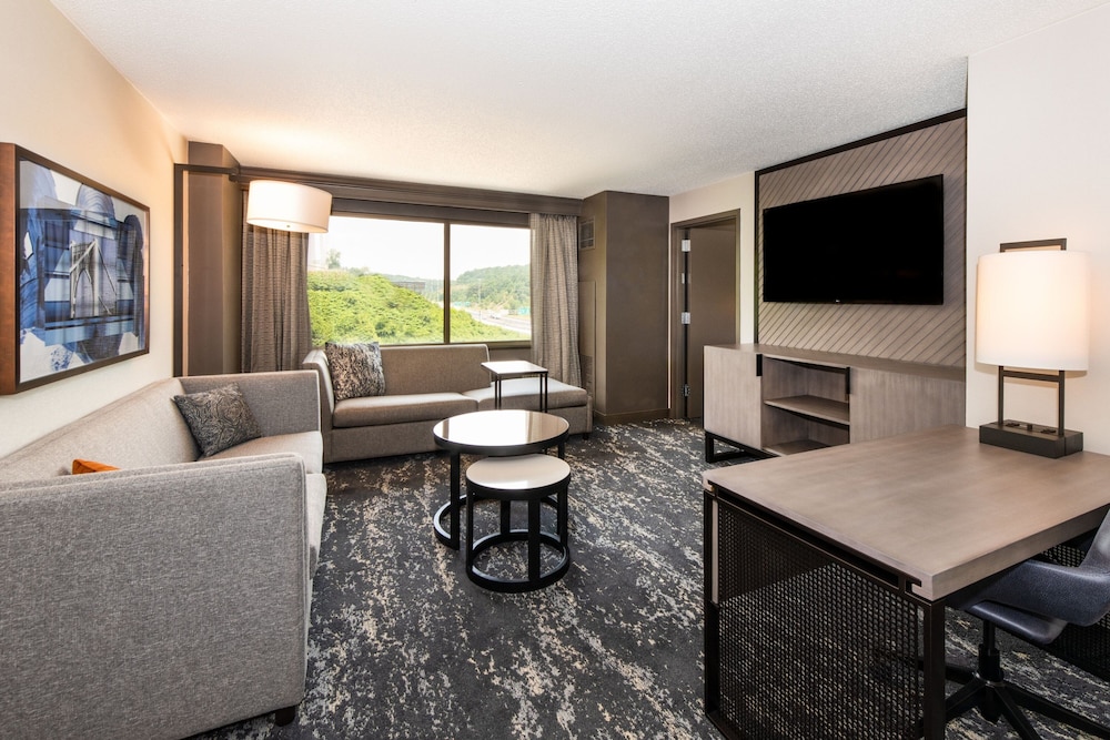Pittsburgh Airport Marriott - photo 34