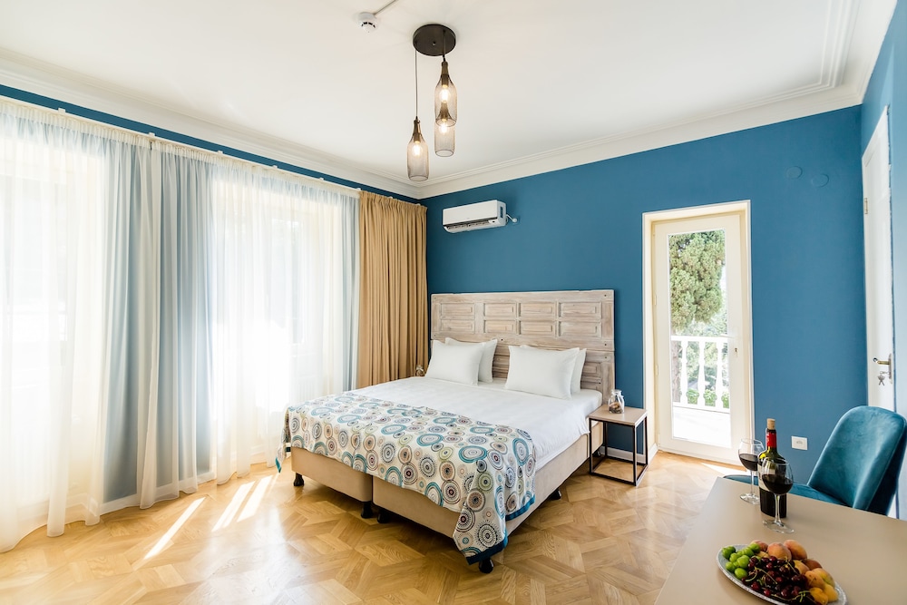 Gvino Minda Hotel
