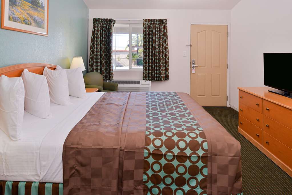 Americas Best Value Inn Los Banos - photo 11