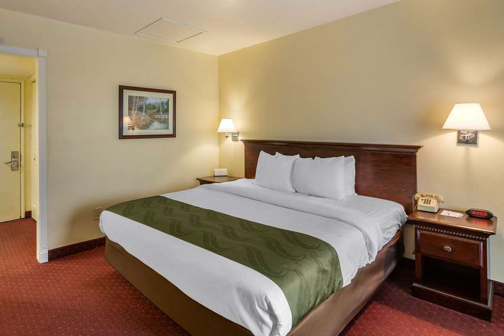 Quality Inn & Suites El Cajon San Diego East - photo 8
