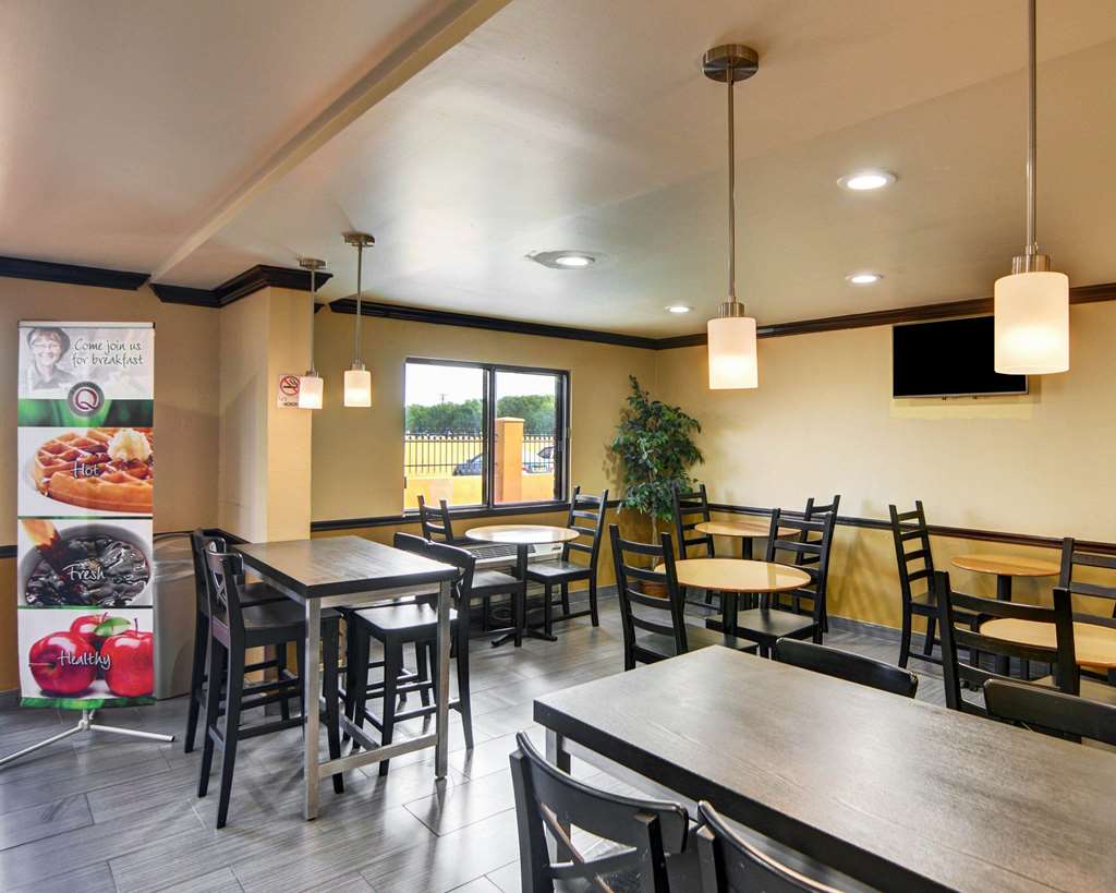 Quality Inn DFW Airport North - photo 31