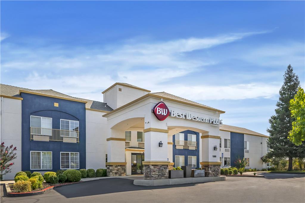Best Western Plus Twin View Inn Suites — Redding