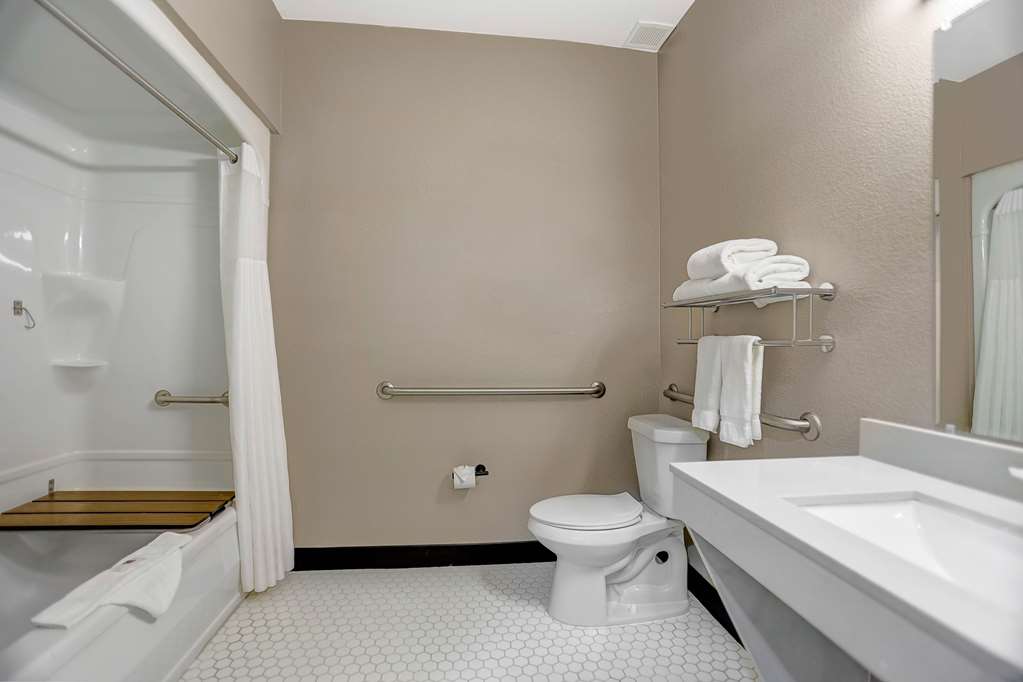 Motel 6 Weatherford TX - photo 19