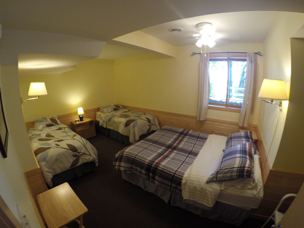 Timber Bay Resort - photo 22