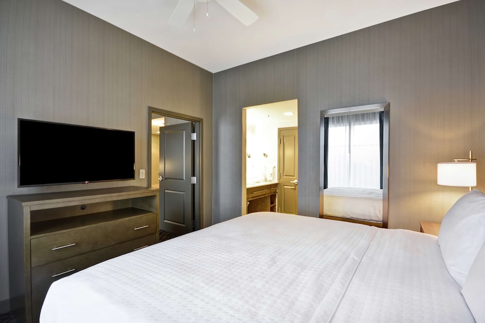 Homewood Suites by Hilton Detroit - photo 12