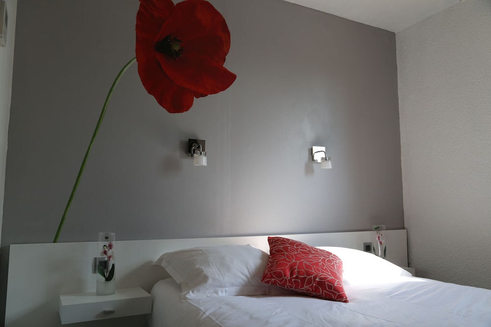 Hotel Les Beaux Soleils — hotel in Osny
