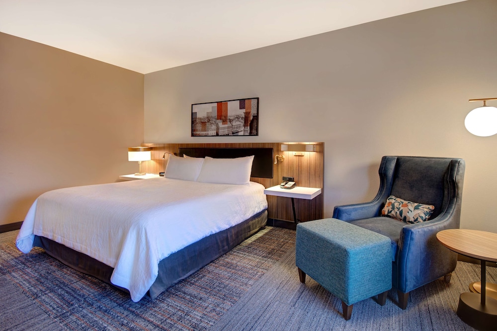 Hilton Garden Inn Terre Haute - photo 31