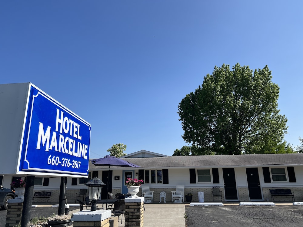 Hotel Marceline - photo 26