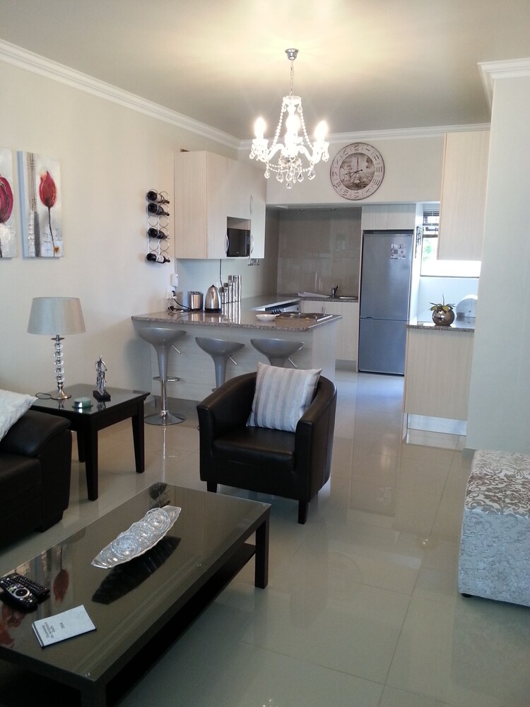 Fanta Sea Luxury Apartment — 4-Star Luxury Hotel in Cape Town, South Africa