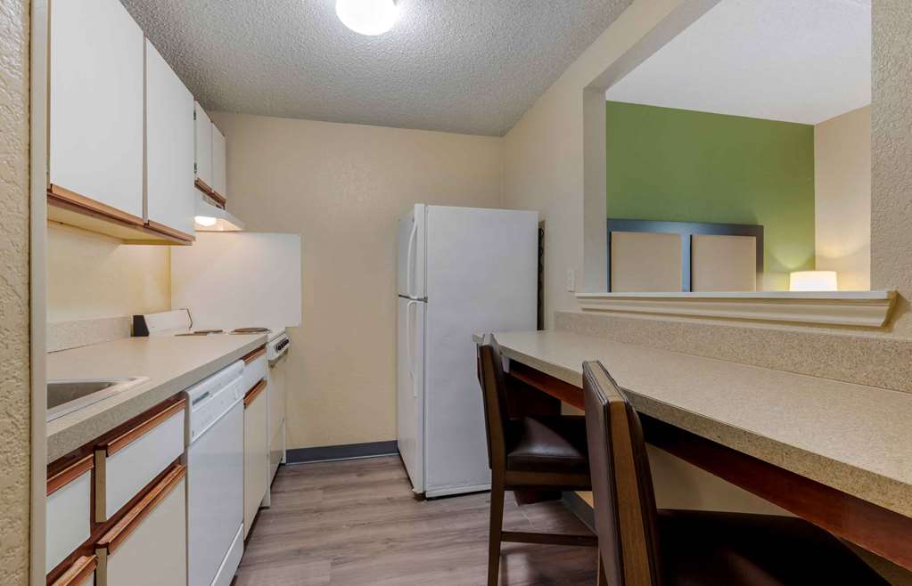 Extended Stay America Select Suites Dallas Las Colinas - photo 19