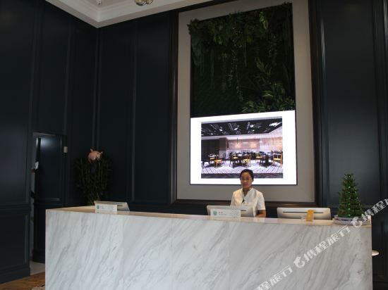 S Hotel - carbon neutral hotel in Jinan