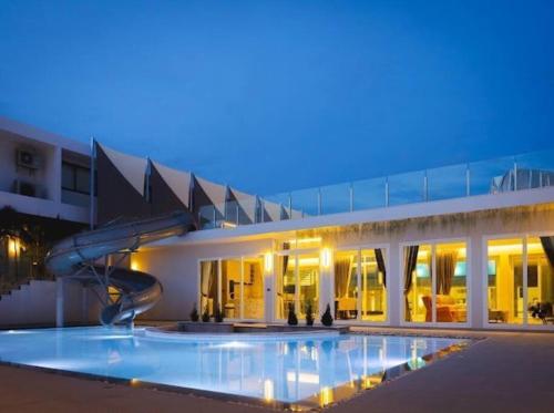 Pool Villa Pattaya H527 — 4-Star Luxury Hotel in Nong Prue, Thailand
