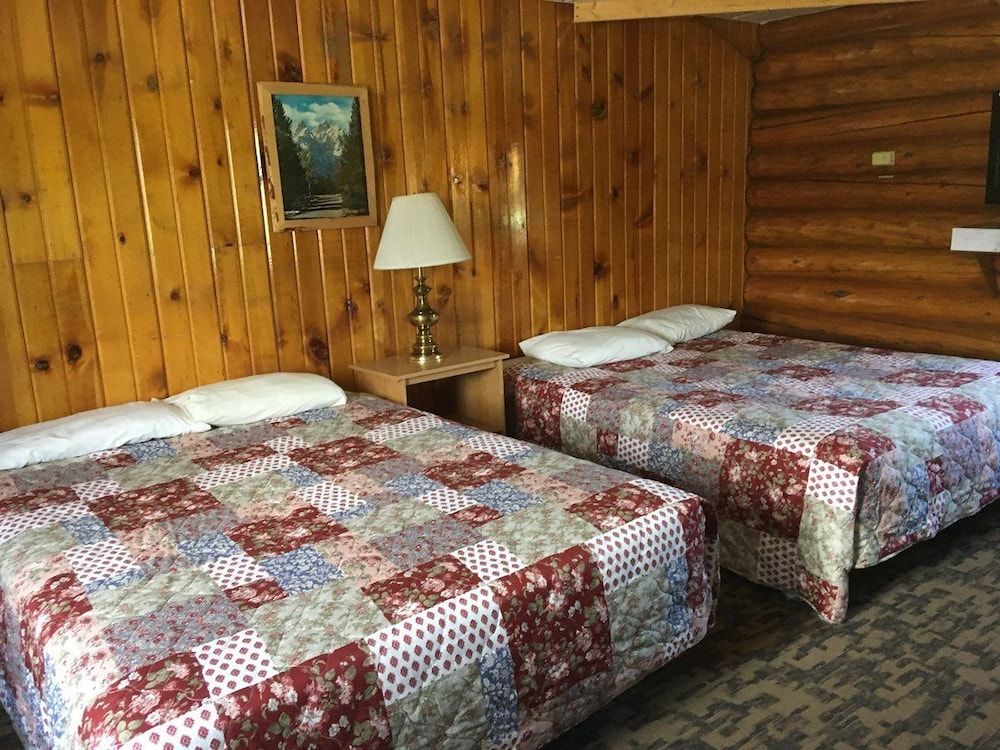 Branding Iron Inn - photo 22
