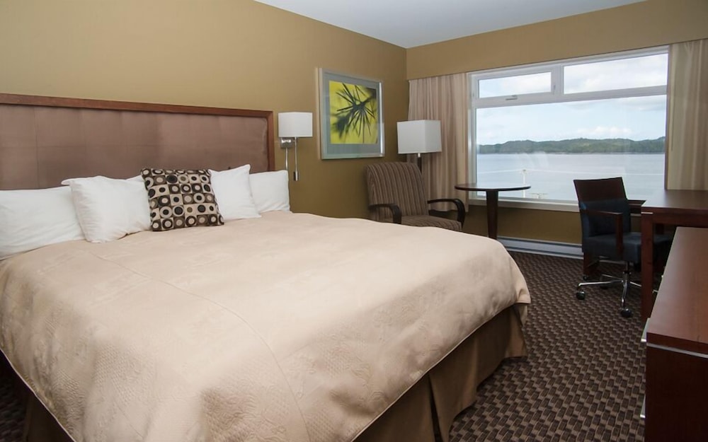Inn On The Harbour — Prince Rupert — photo 4