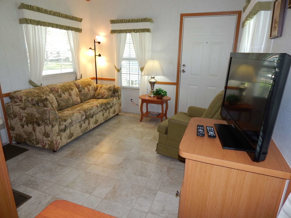 Road Runner Travel Resort Caravan Park - photo 27