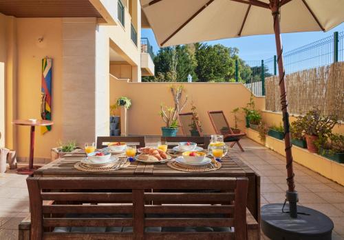 Sunny apartament at Carcavelos Beach by TimeCooler — 4-Star Luxury Hotel in Carcavelos, Portugal