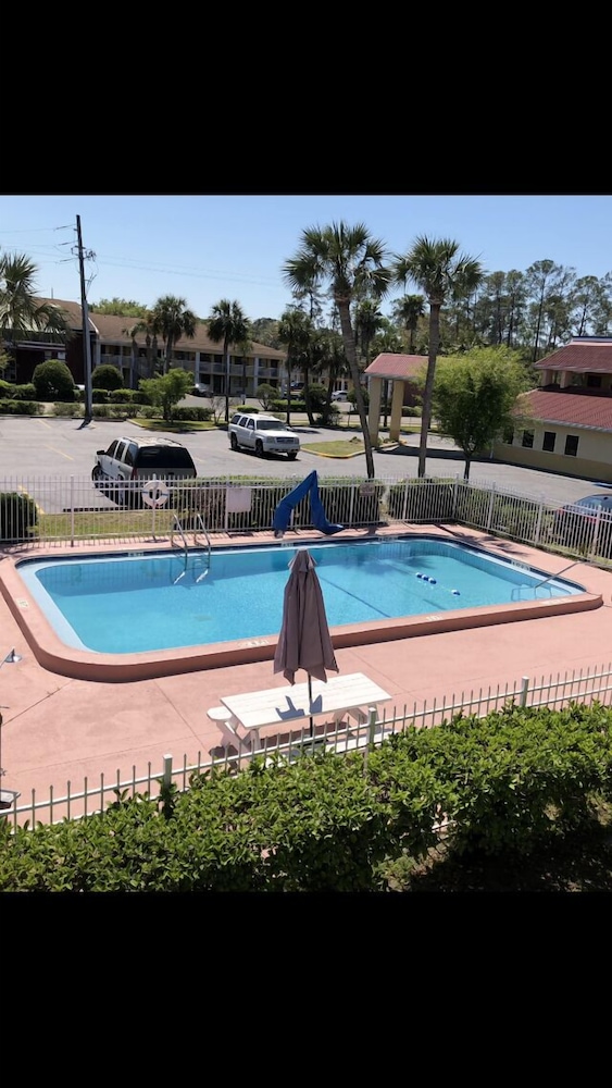 Jax Inn - photo 10