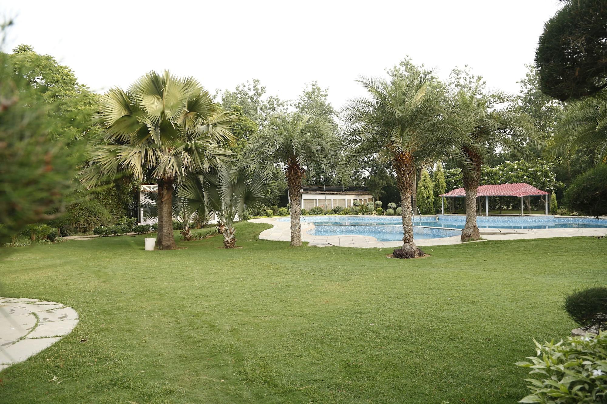 Botanix Resort