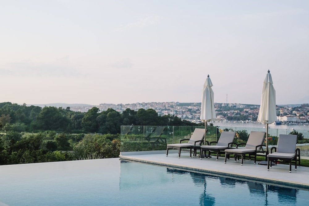 Joel Hotel — 4-Star Luxury Hotel in Novalja, Croatia