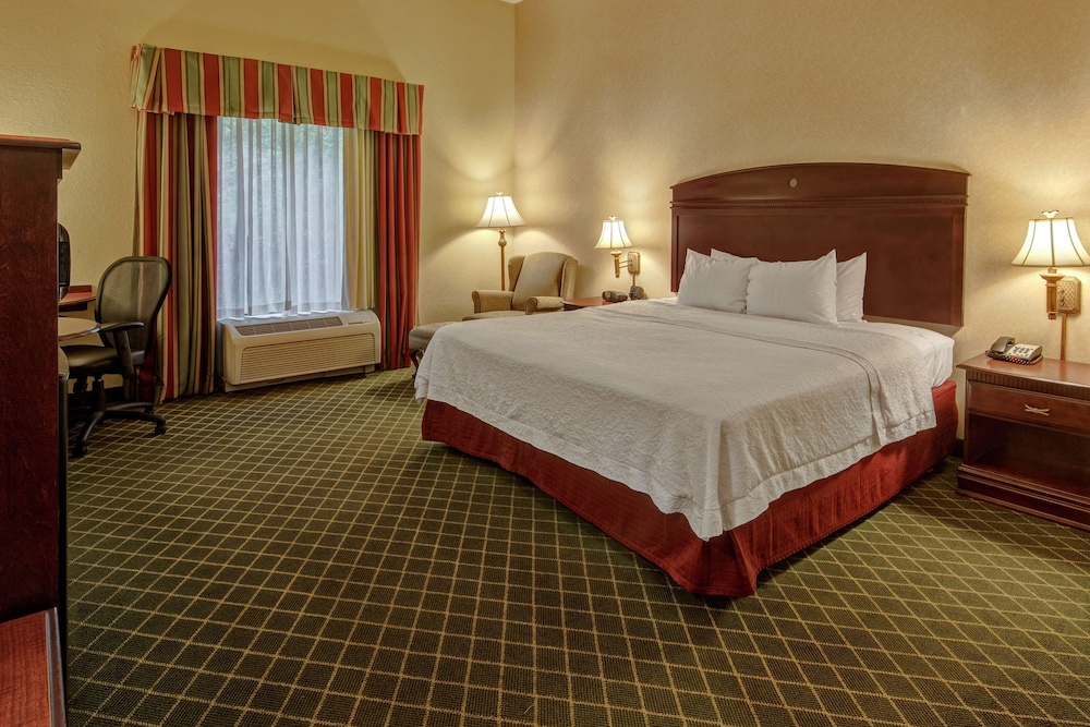Hampton Inn Cambridge - photo 11