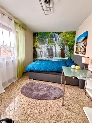 Magisches Doppelzimmer mit atemberaubender Wasserfall Wand in Seligenstadt in Seligenstadt, Germany